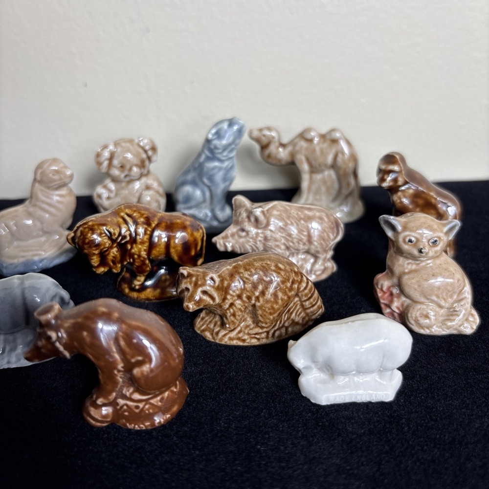 Vintage 14 Wade Whimsies Red Rose Tea Figures Animals Squirrel, Camel, Koala - Picture 7 of 10
